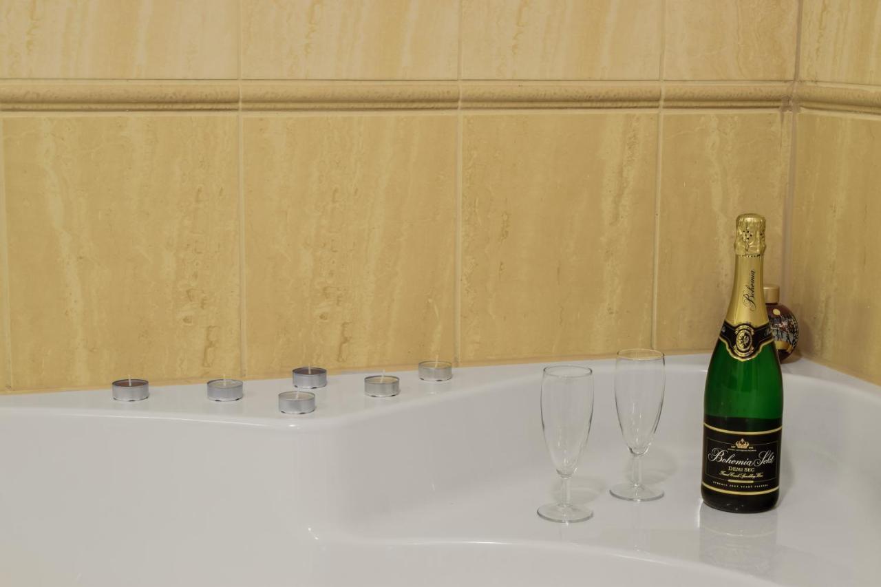 Hotel La Rosa Frýdek-Místek Екстериор снимка