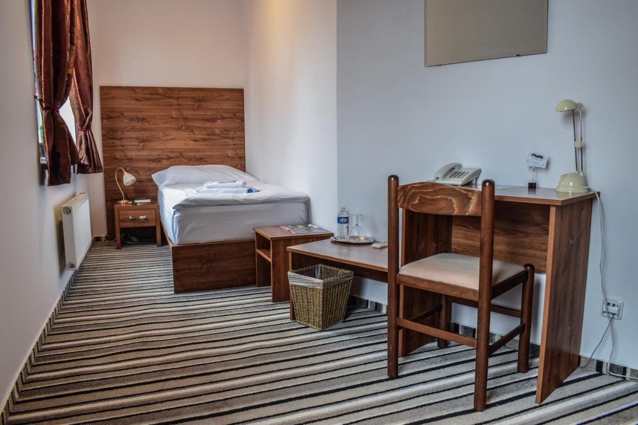 Hotel La Rosa Frýdek-Místek Екстериор снимка