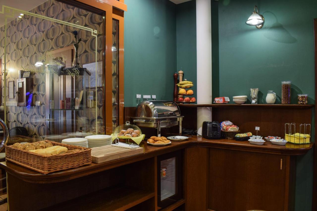 Hotel La Rosa Frýdek-Místek Екстериор снимка
