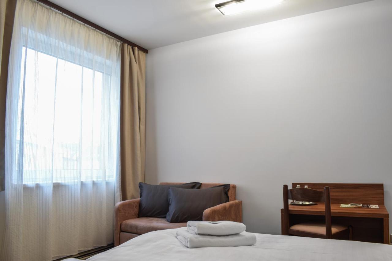 Hotel La Rosa Frýdek-Místek Екстериор снимка