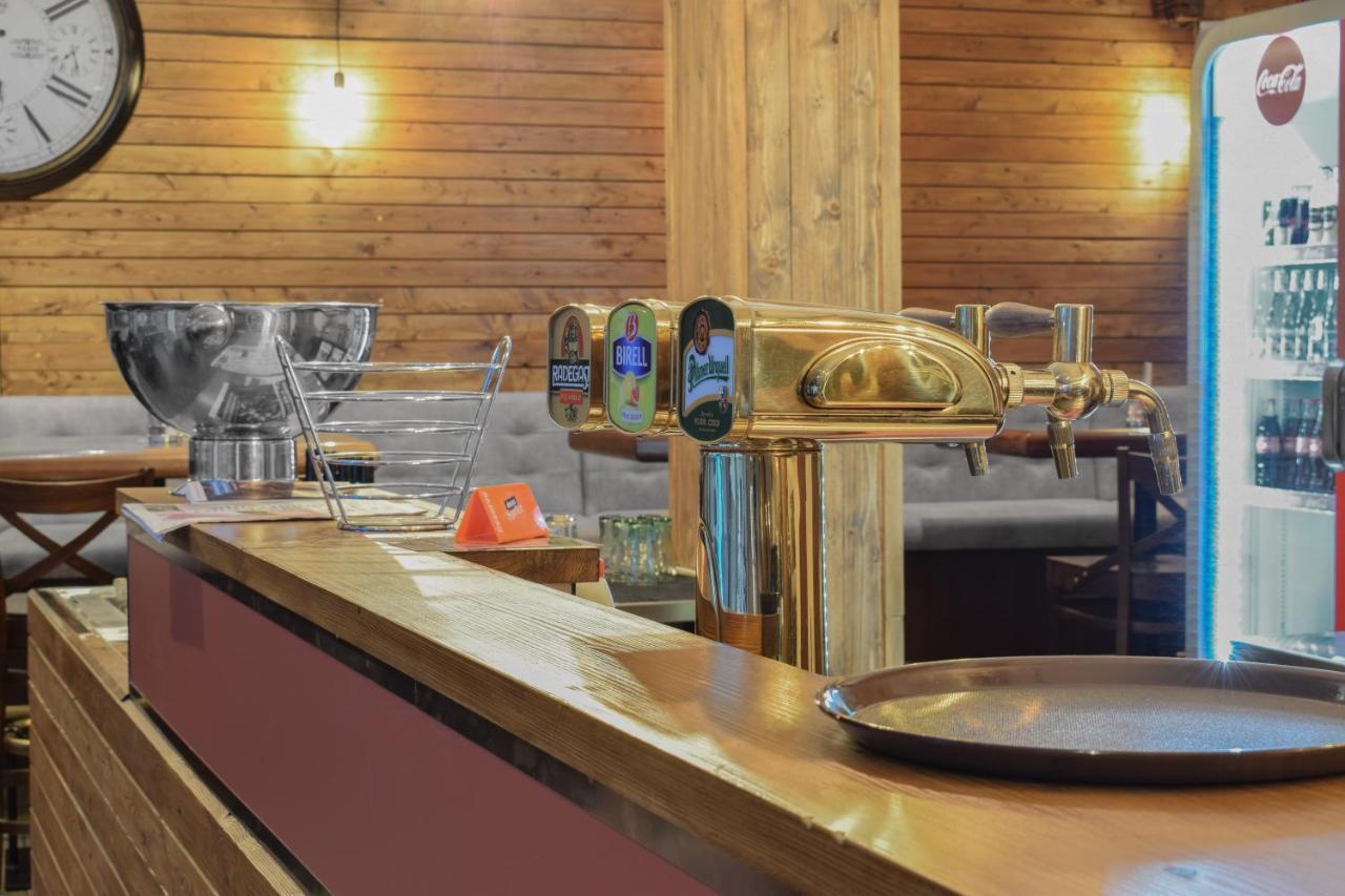 Hotel La Rosa Frýdek-Místek Екстериор снимка